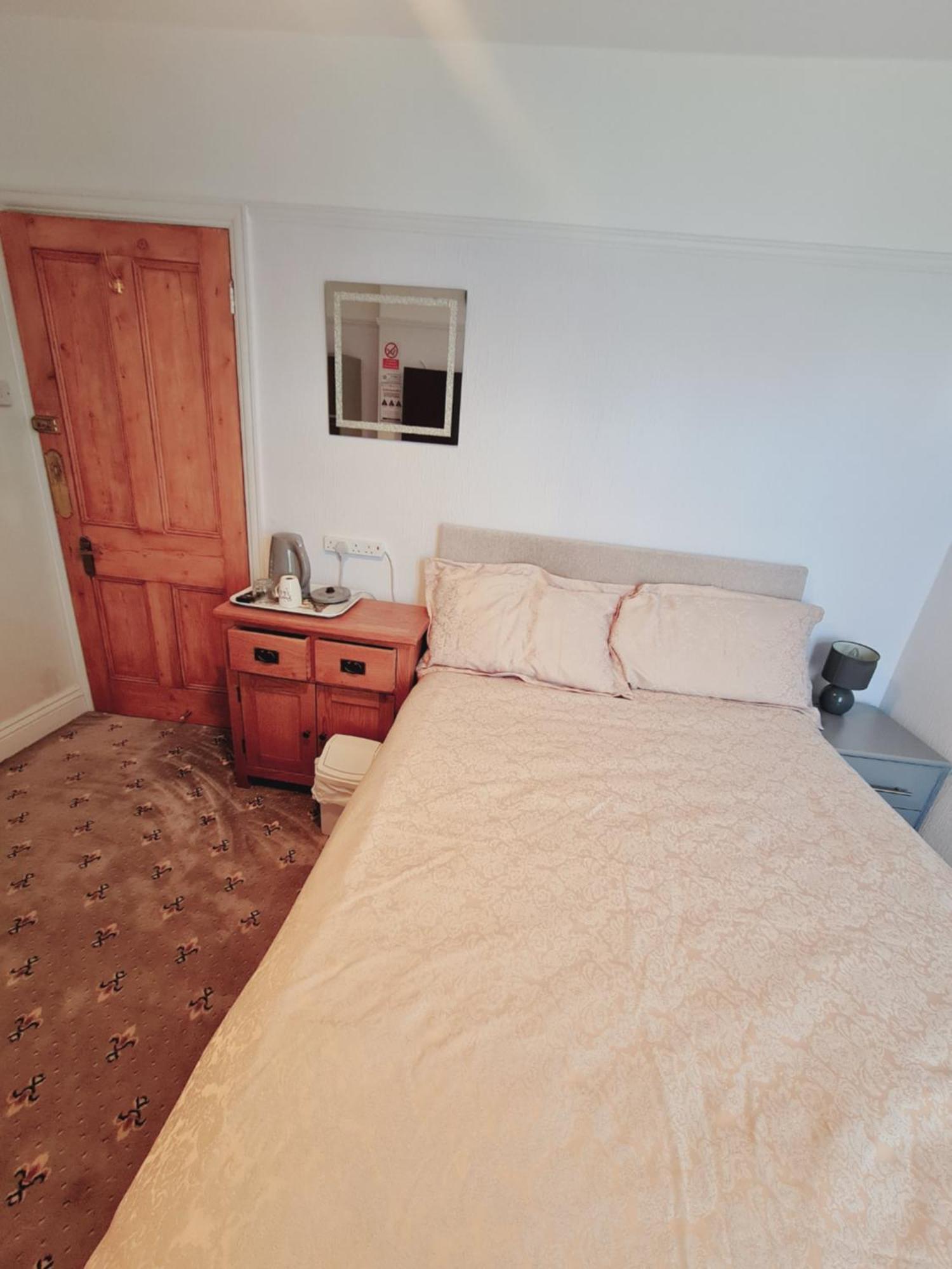 Thornbury Accommodation Burnham-on-Sea Екстер'єр фото